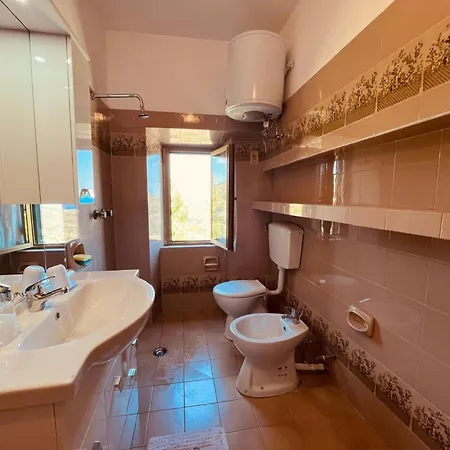 Casa Elmi * Rio nell'Elba